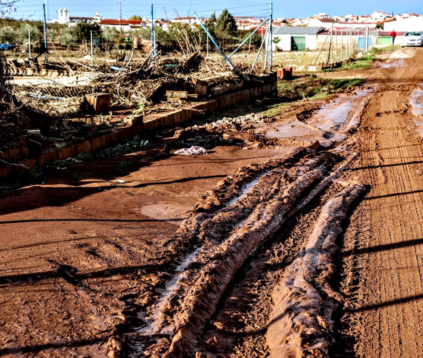 Desborde del arroyo de Valdemedel en Ribera del Fresno