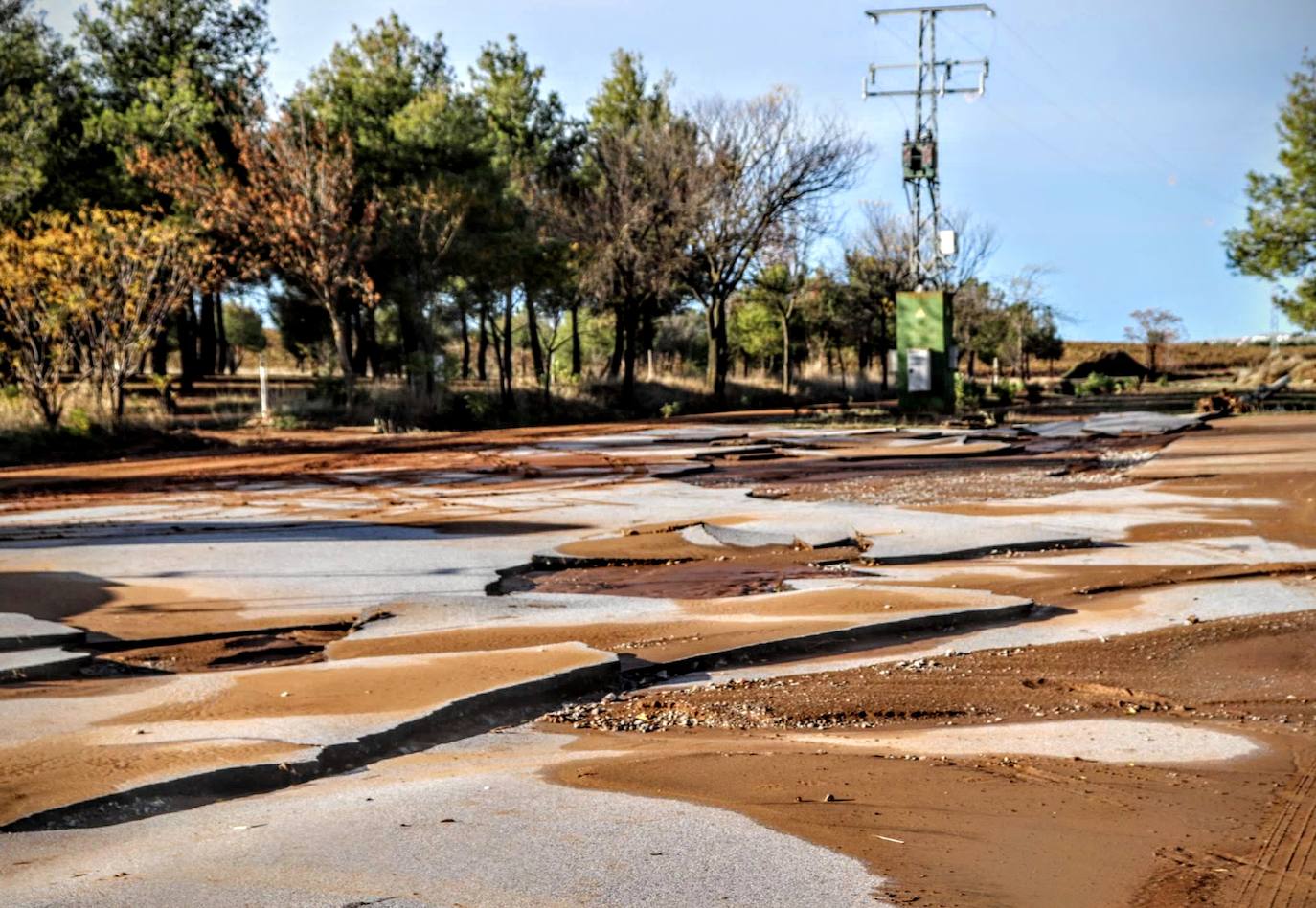 Desborde del arroyo de Valdemedel en Ribera del Fresno