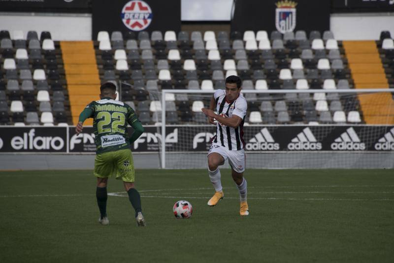 Fotos: El Badajoz presenta todas sus armas