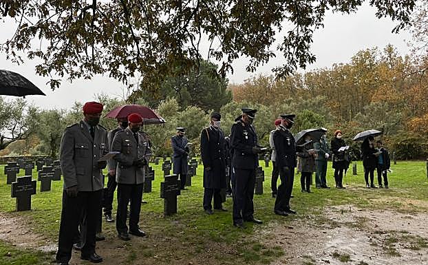Homenaje en Cuacos de Yuste a los 180 soldados alemanes caídos