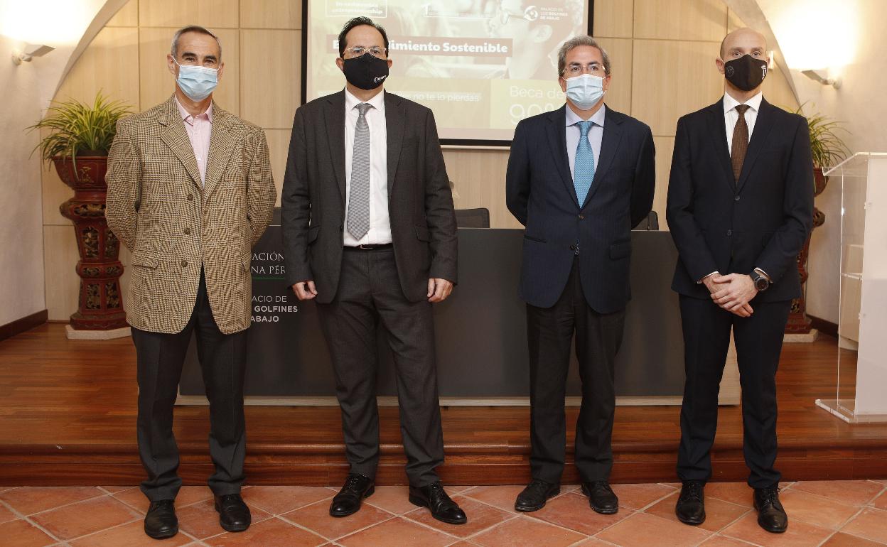 Presentación del programa en el Palacio de los Golfines. 