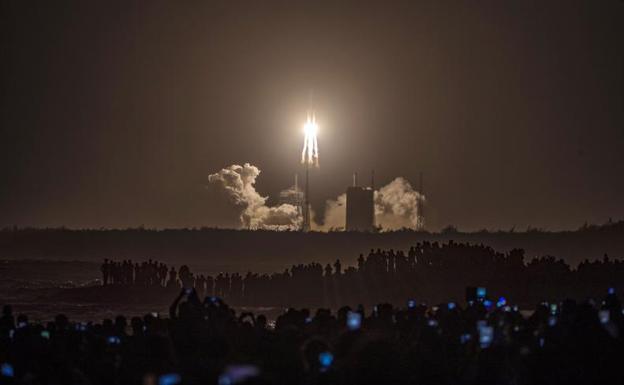 Lanzamiento del Chang'e-5. 