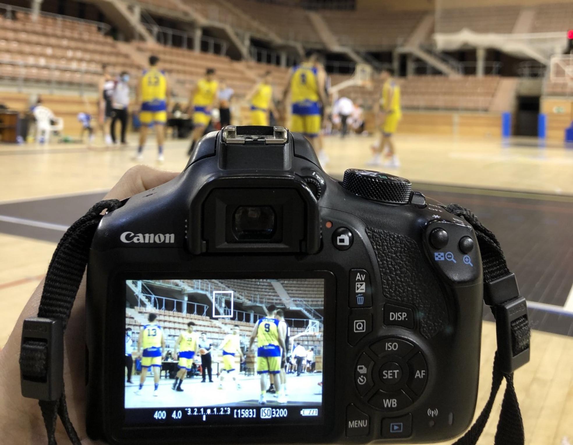 El BCB Grupo Preving coloca cámaras en la pista de basket para grabar los partidos y emitirlos vía Facebook Live.