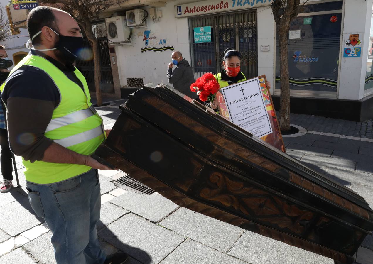 Manifestación de hosteleros en Mérida