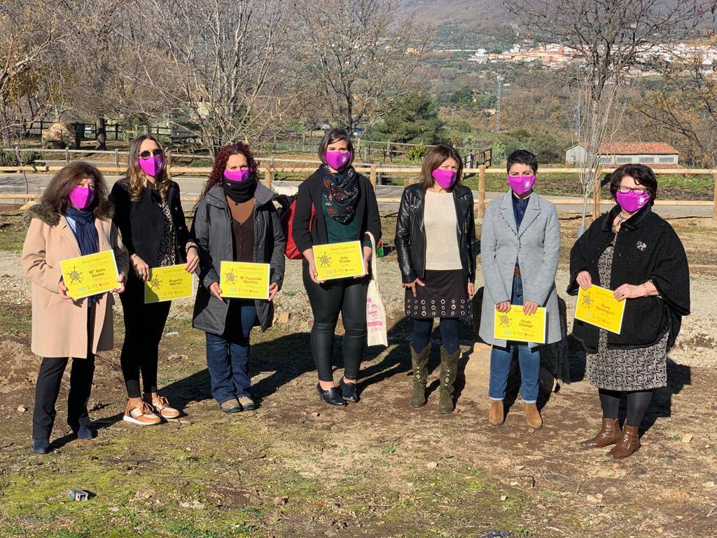 Fotos: El Rincón Veratísima reconoce y reivindica la labor de la mujer en el mundo rural