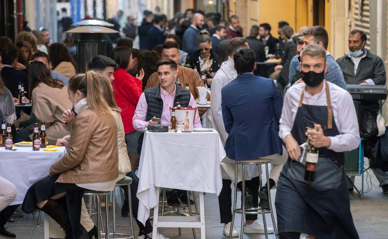 La Creex calcula que la economía comenzará a recuperarse en verano