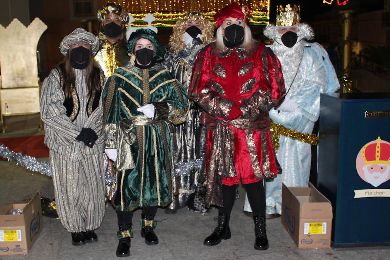 A los Reyes y a los pajes se les hizo de noche