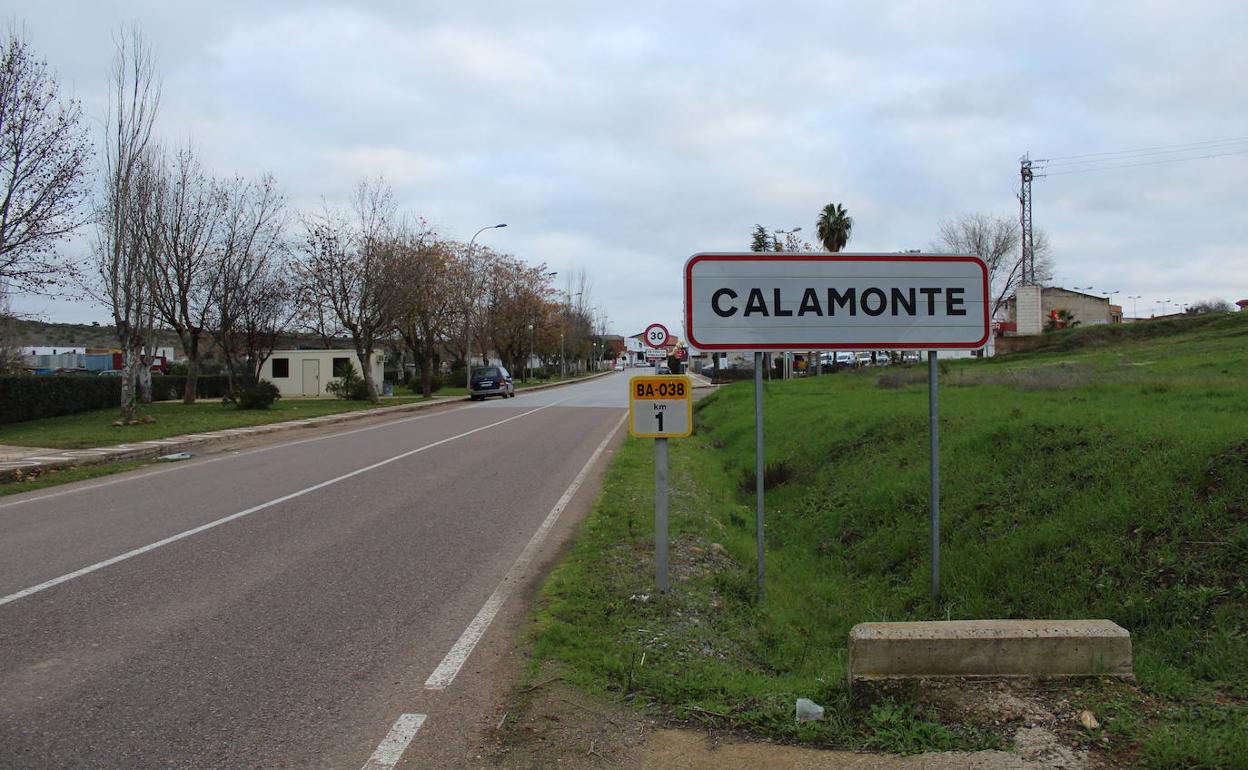 Una de las señales que anuncia la entrada al pueblo