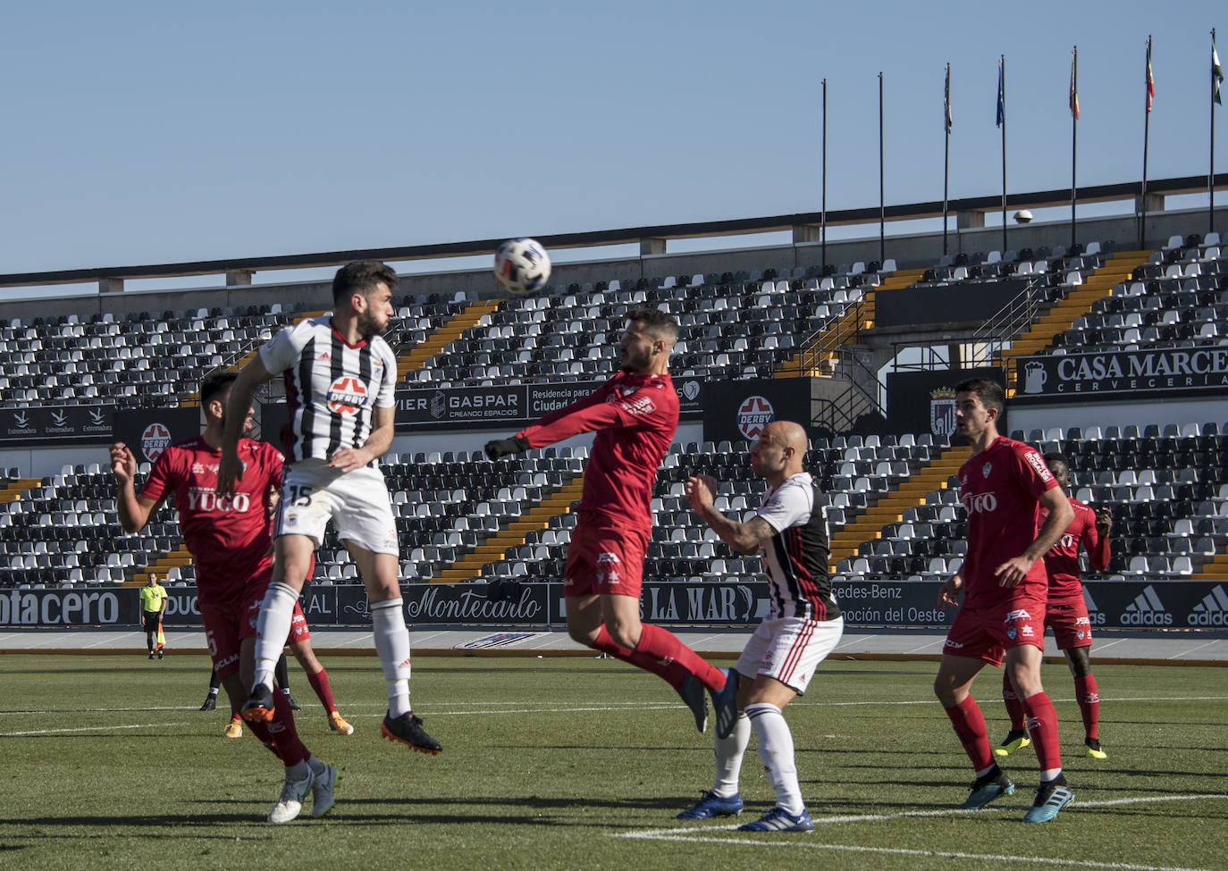 Fotos: Victoria del CD Badajoz ante el Socuéllamos