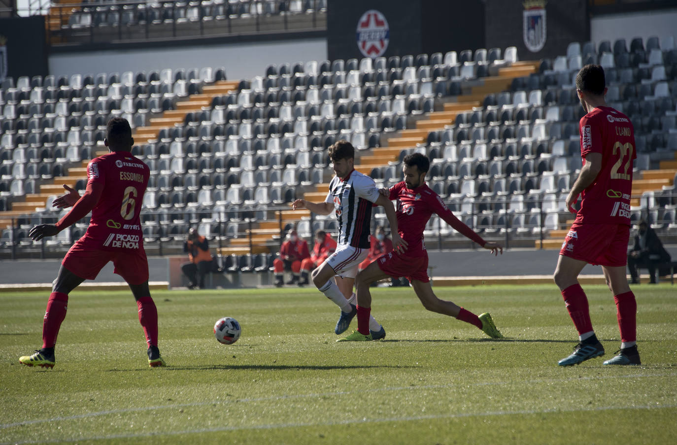 Fotos: Victoria del CD Badajoz ante el Socuéllamos