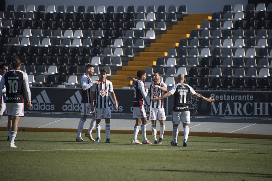 Fotos: Victoria del CD Badajoz ante el Socuéllamos