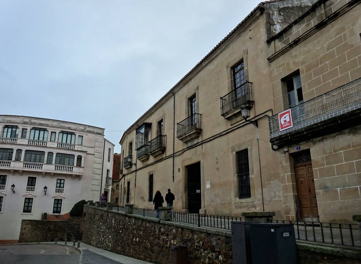 Estado actual de la casa-palacio que se encuentra en la Plaza de San Juan