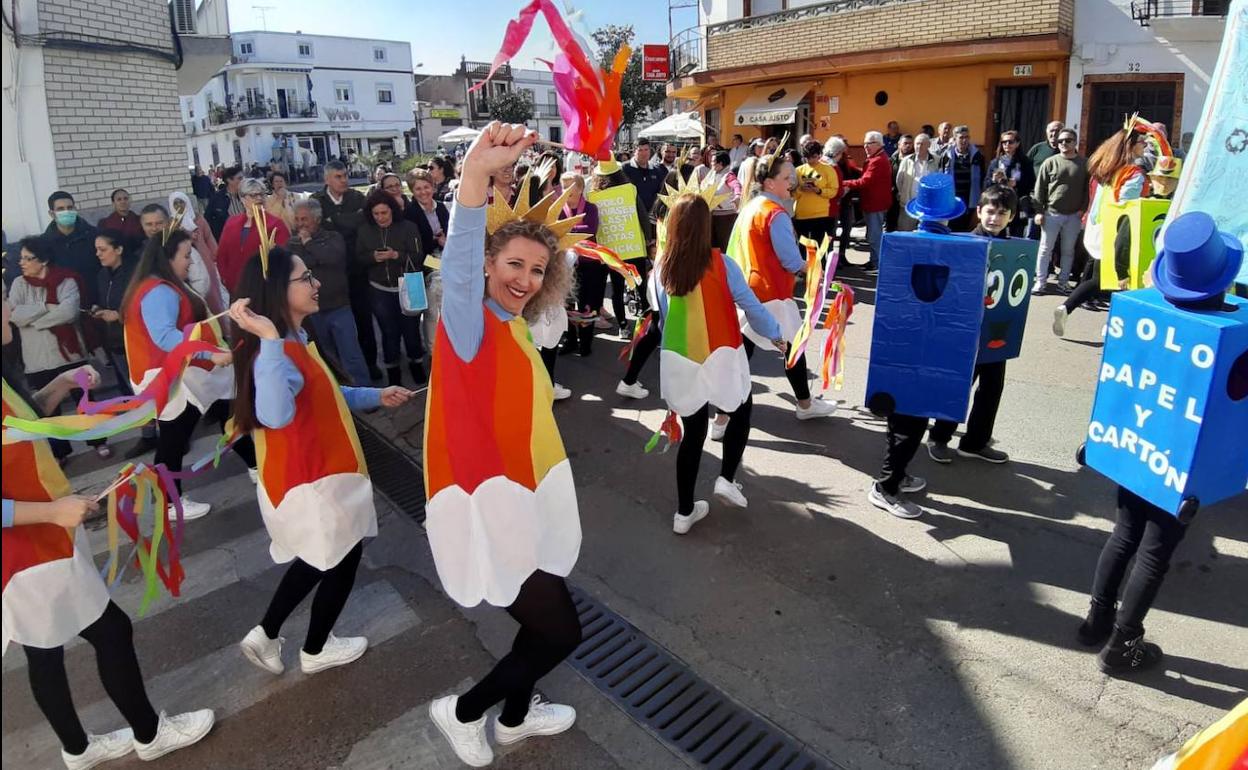 Pasacalles del carnaval de 2020 organizado por el CEIP San José