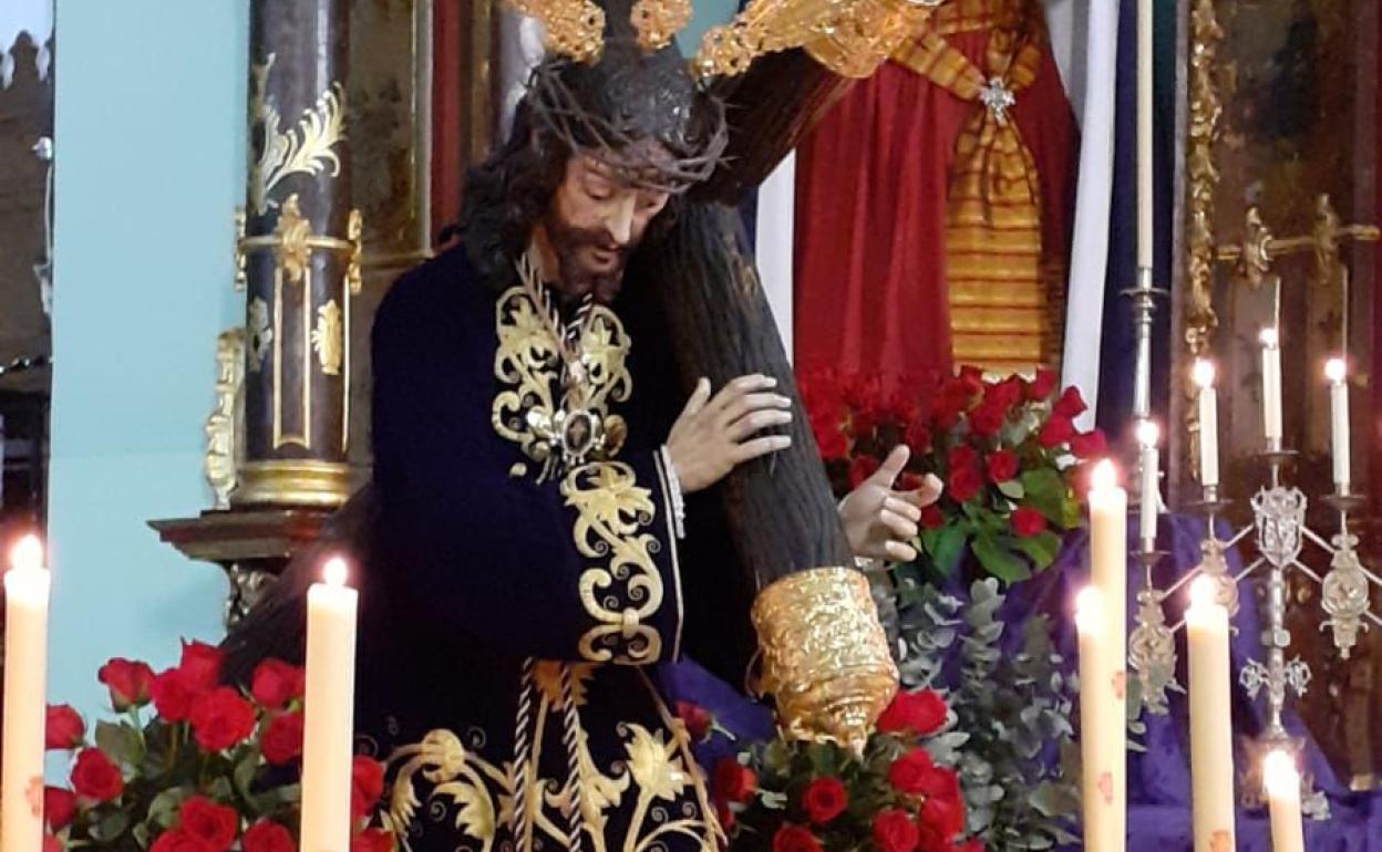 Cristo de la Espina de Las Descalzas hoy, preparado para el acto de devoción de final de la Novena.