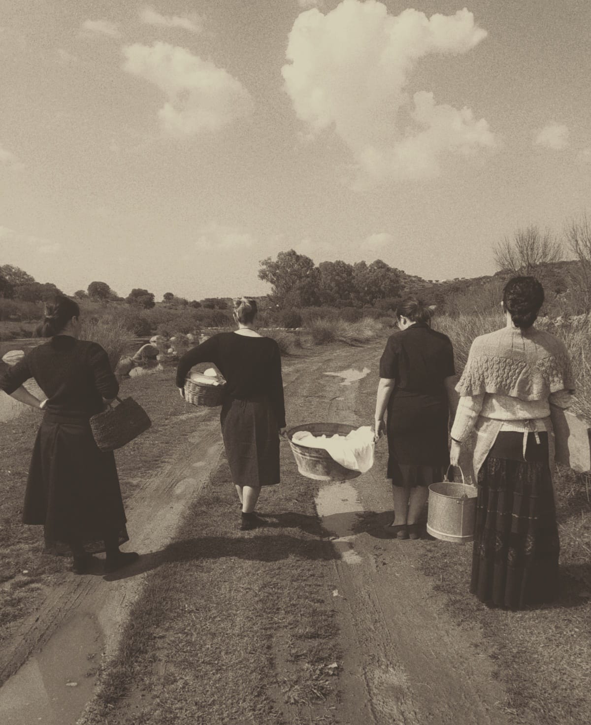 Fotos: Las vecinas de Valencia del Ventoso vuelven al pasado en homenaje a la mujer rural