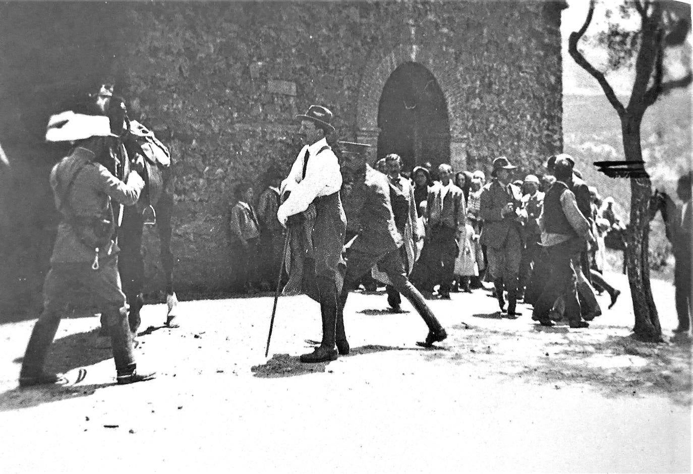 Fotos: Desde la Moto de Papel | El rey que posó desnudo en Extremadura