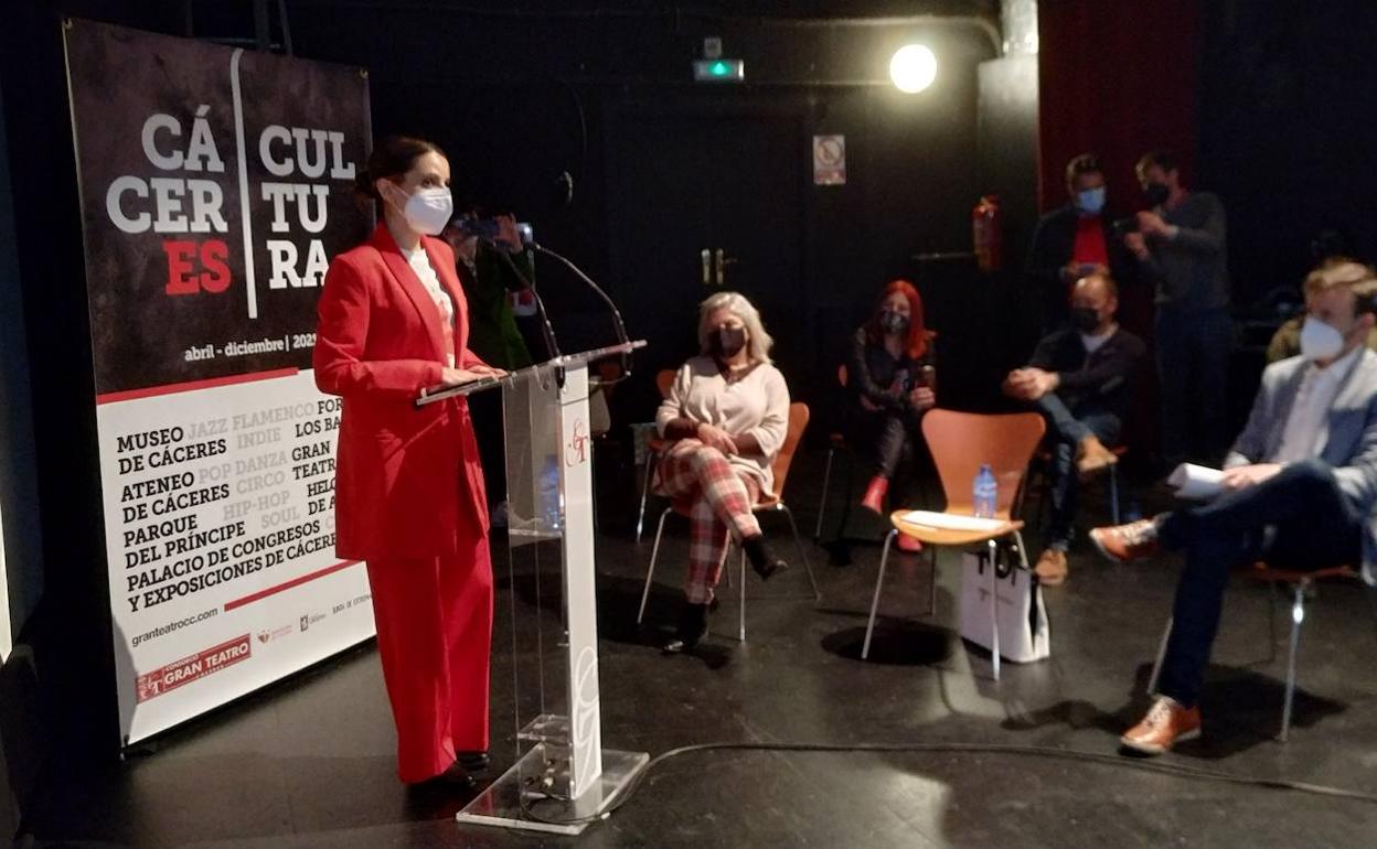 Nuria Flores en la presentación del programa 'Cáceres es Cultura'