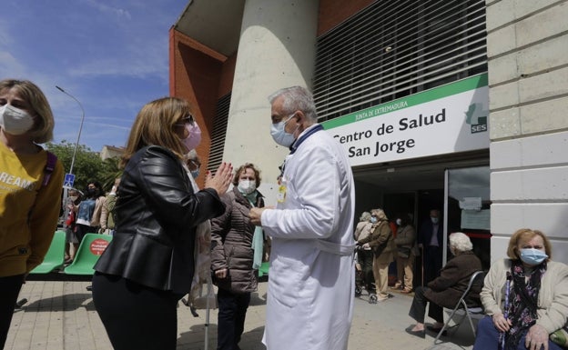 Mandan a casa a los citados en varios centros de salud de Cáceres al no llegar las vacunas