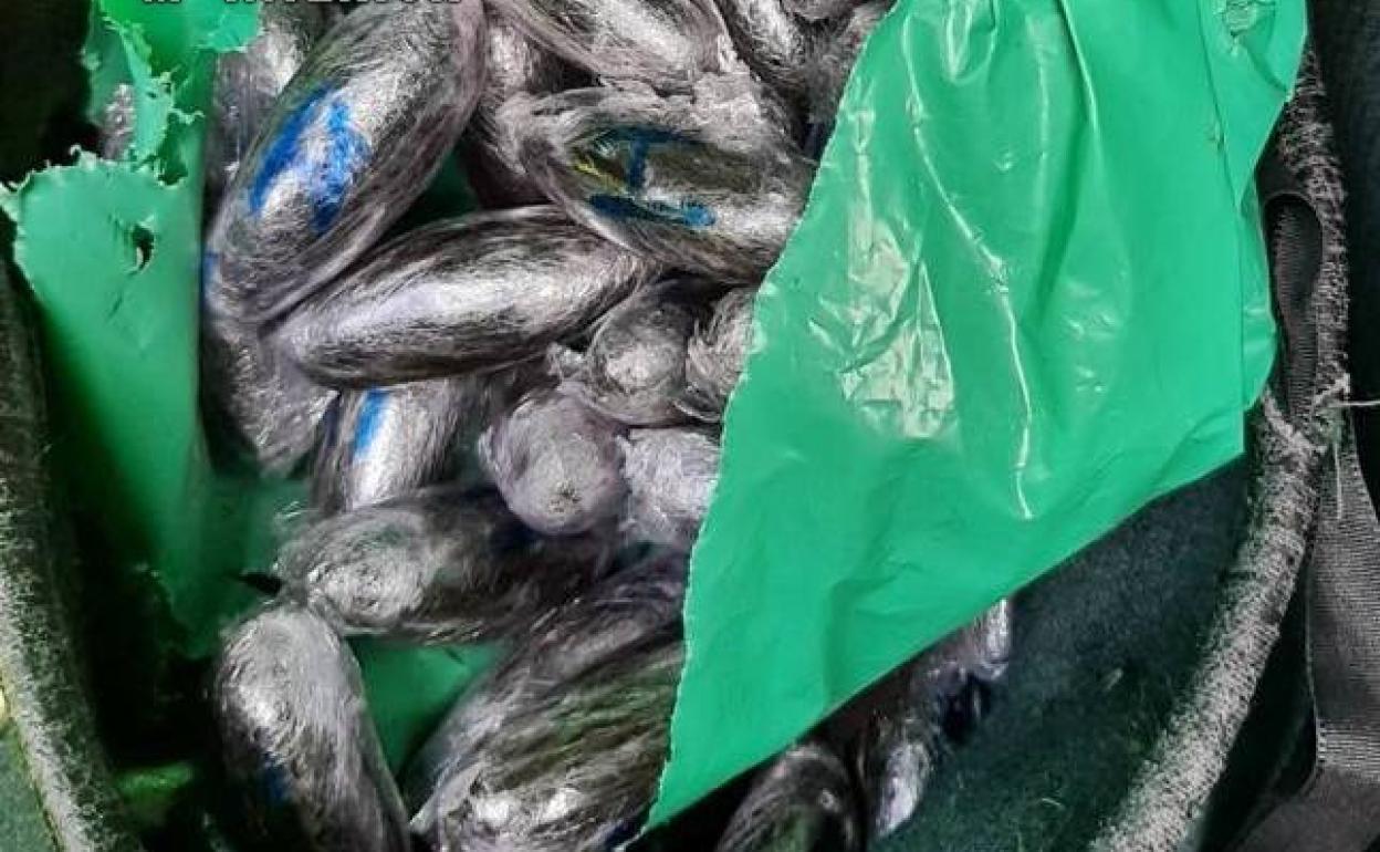 Detenido tras darse a la fuga en la A-66 cuando transportaba casi un kilo de droga