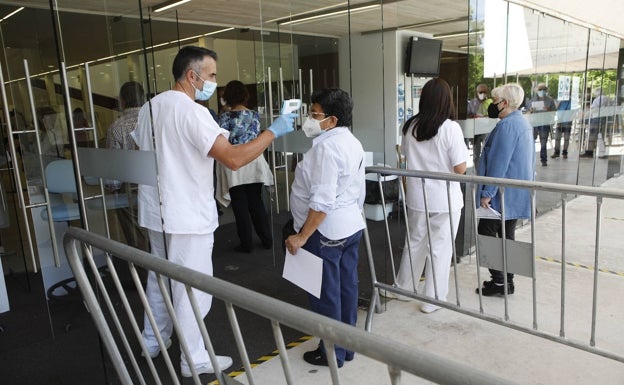 Sanidad prevé mantener durante varios meses las restricciones actuales por la covid