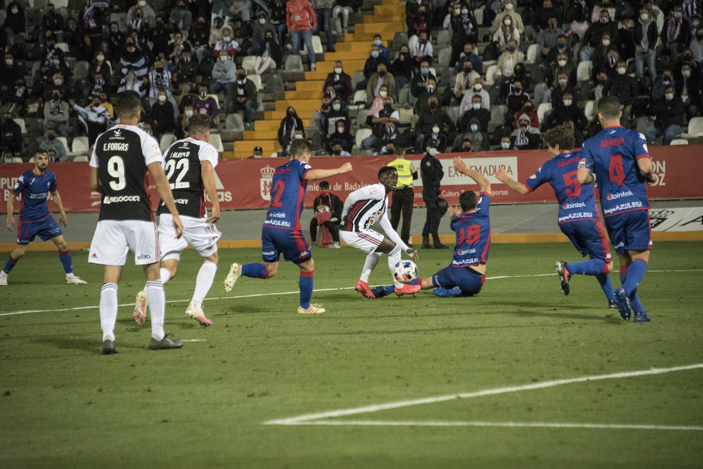 Fotos: Las mejores imágenes del Badajoz - Amorebieta