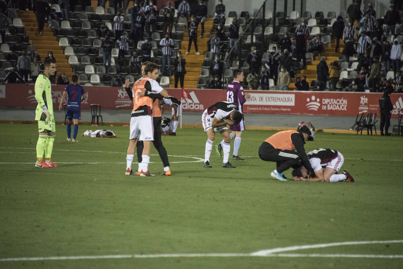 Fotos: Las mejores imágenes del Badajoz - Amorebieta