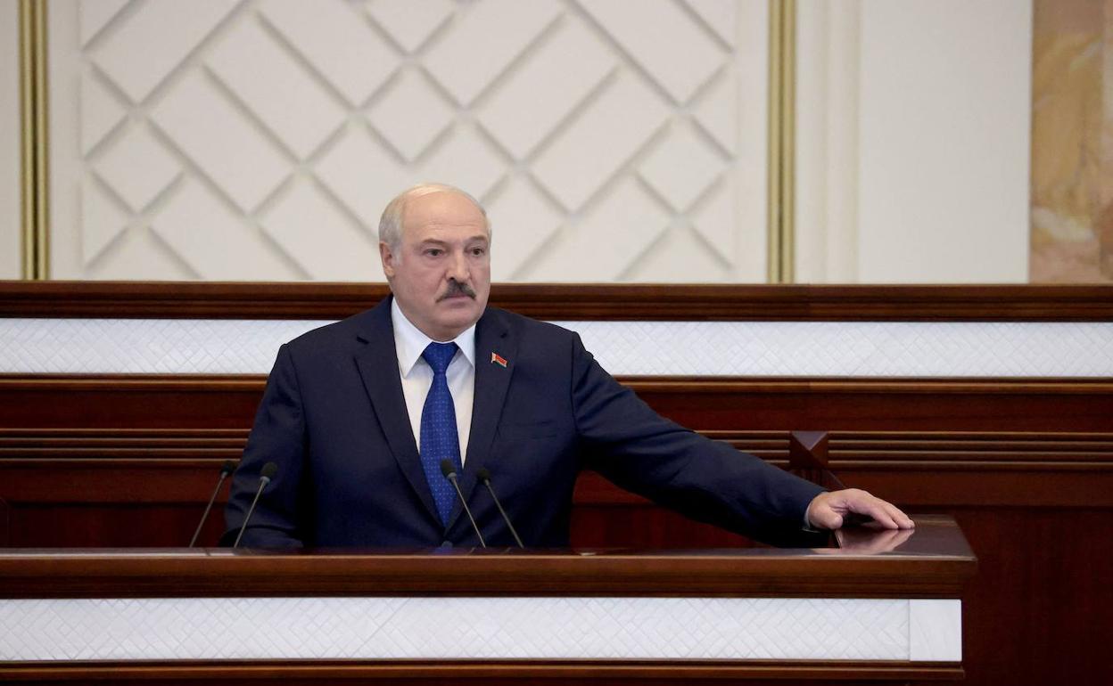 Aleksandr Lukashenko, en el Parlamento bielorruso.