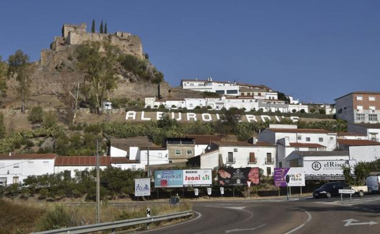 Iberdrola corta la luz al Ayuntamiento de Alburquerque