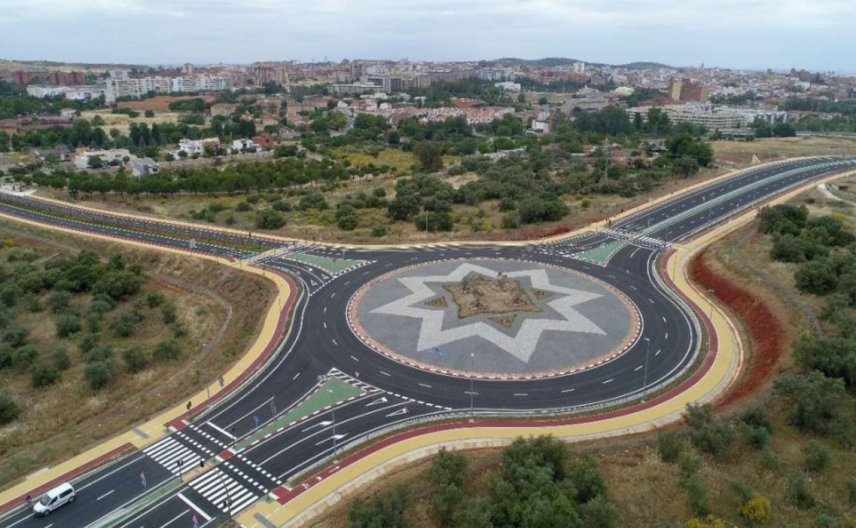 La Ronda Sureste de Cáceres abrirá al tráfico el lunes