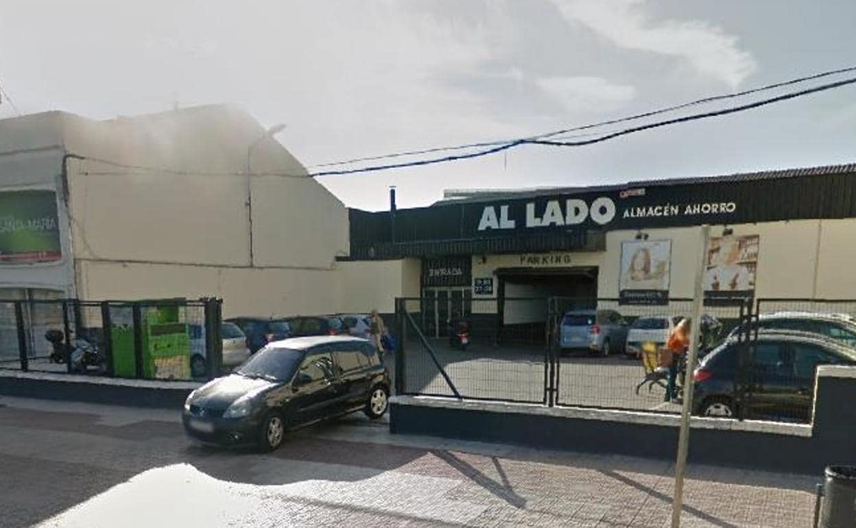 Sucesos en Extremadura : Atraco con arma de fuego en un supermercado de Badajoz 