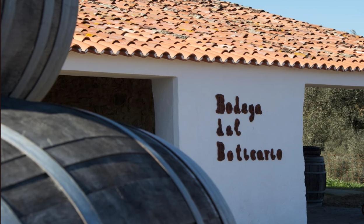 La bodega extremeña Domblasco, premiada por su vino Sueño de Facio