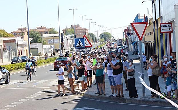 Imagen principal - Gran ambiente y colorido en una jornada para recordar