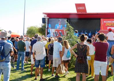 Imagen secundaria 1 - Gran ambiente y colorido en una jornada para recordar
