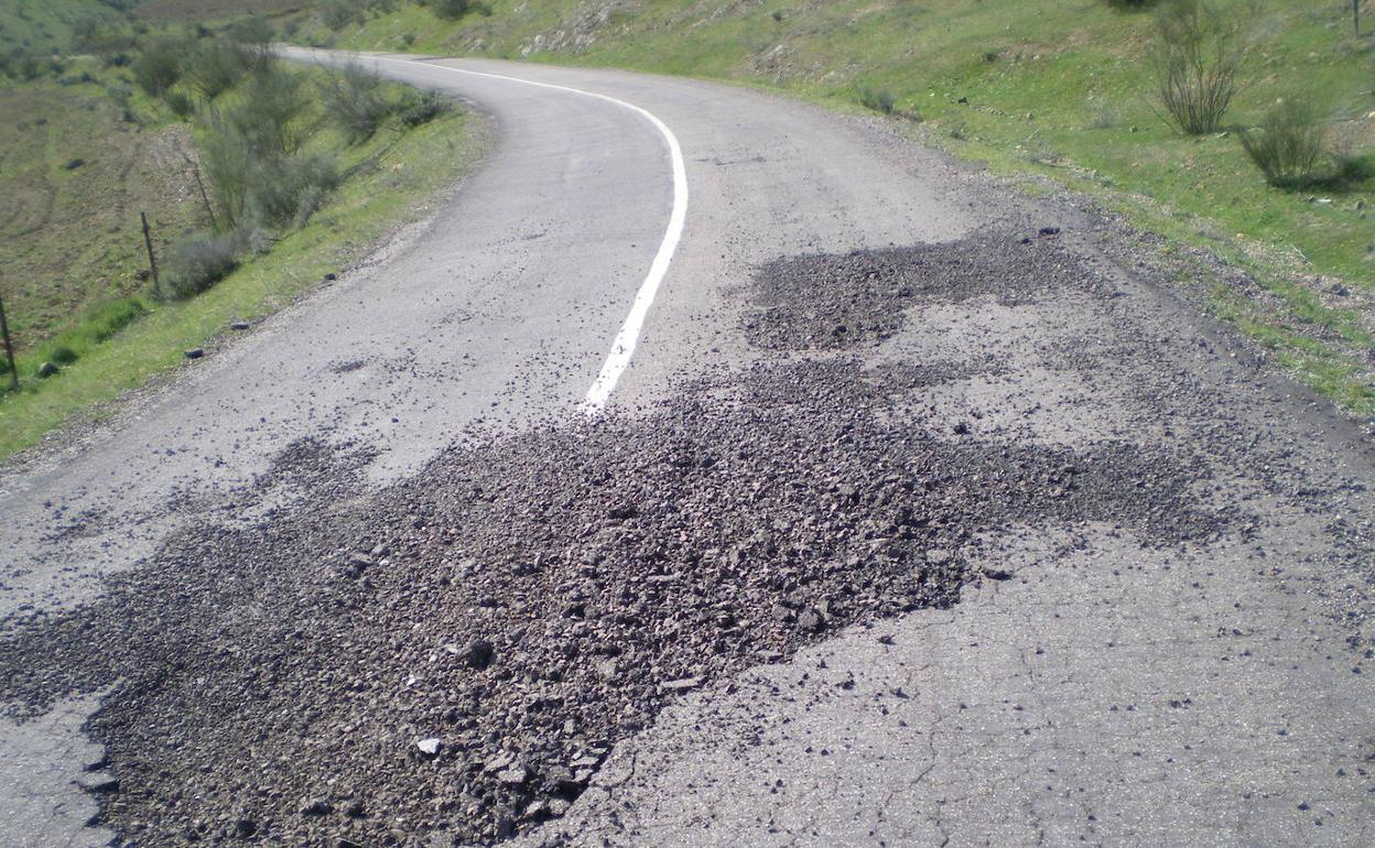 Imagen de archivo de cómo se encontraba un tramo entre Bohonal de los Montes y Villarta de los Montes en la décda pasada. 