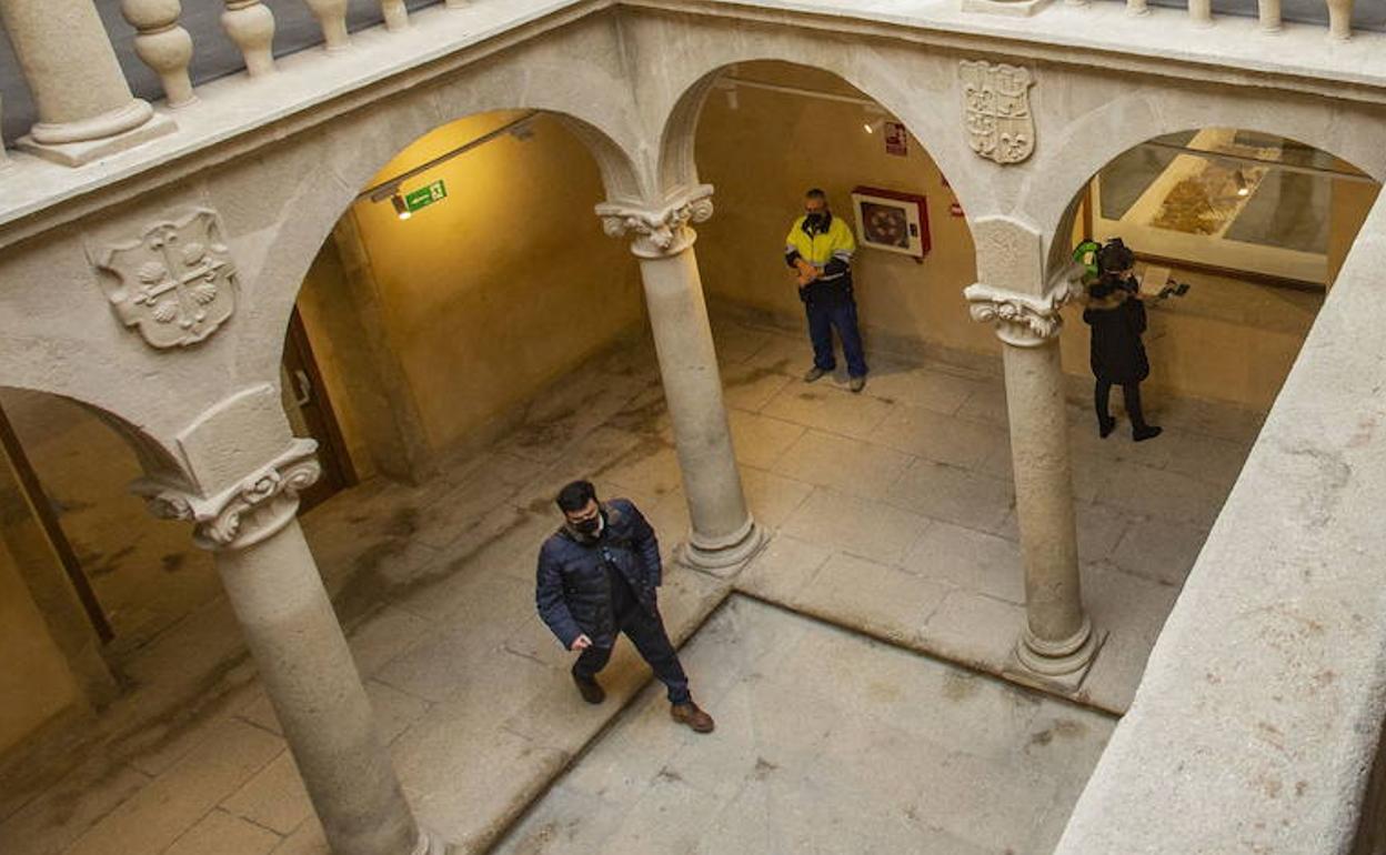 Claustro de la Casa Pereros, que se podrá alquilar para exposiciones. 