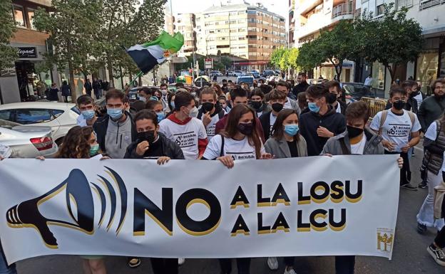 Manifestación de los estudiantes en Badajoz.