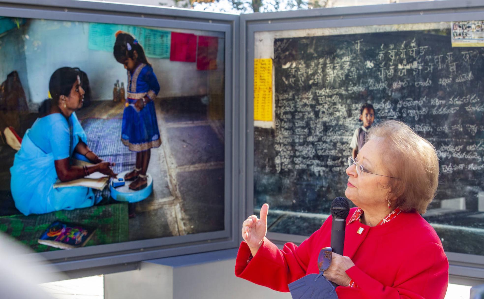 La fotógrafa Cristina García Rodero presentó el miércoles la muestra 'Tierra de sueños'.