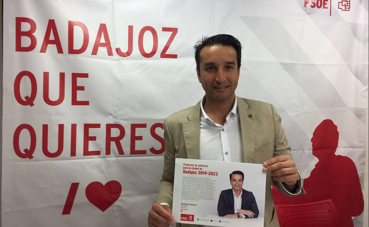 Ricardo Cabezas, secretario general del PSOE de Badajoz en la campaña de 2019. 