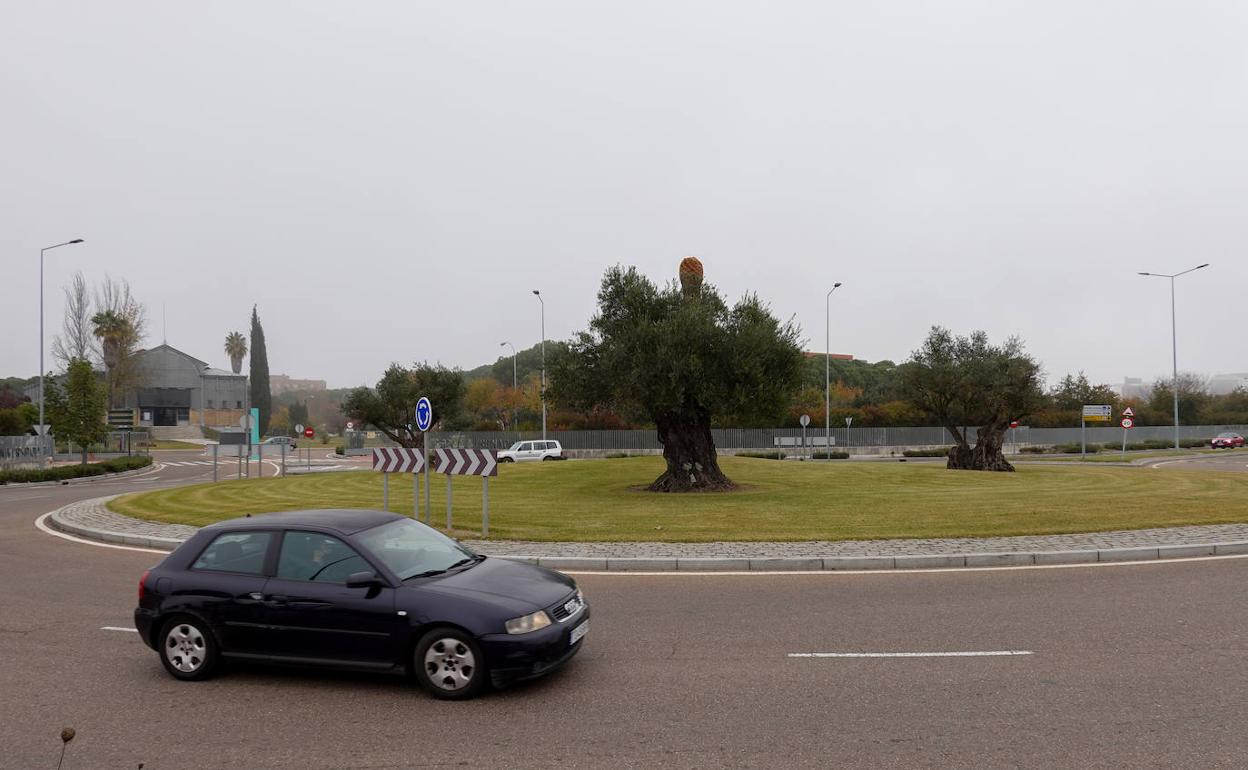 Rotonda que se va a derribar y construir de nuevo. 