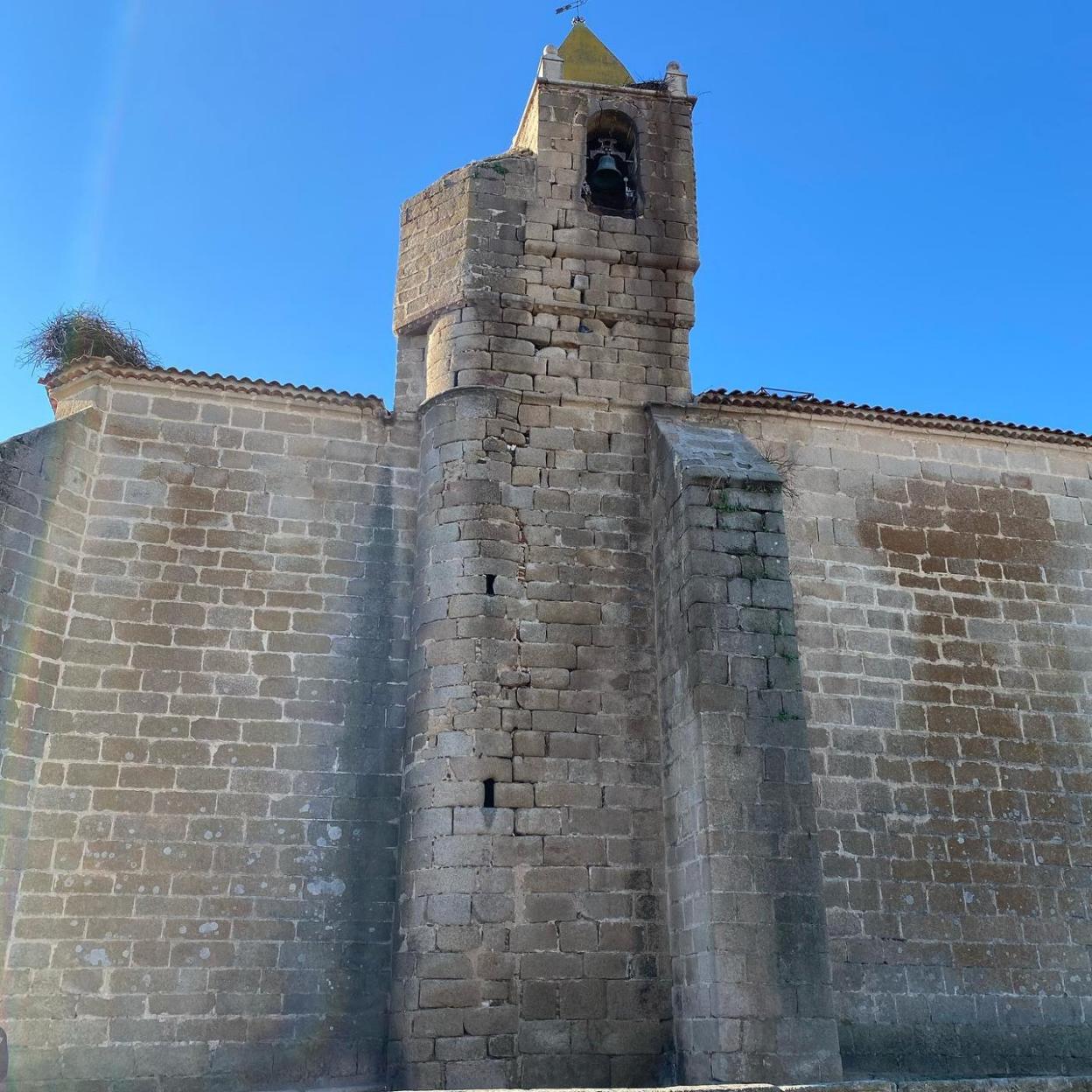 El estado del campanario de la iglesia de la Asunción preocupa al  Consistorio de Malpartida de Cáceres 