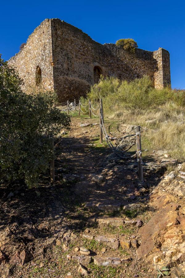 En 1843 en Herrera del Duque los vecinos constituyeron una sociedad para buscar el tesoro de su castillo.