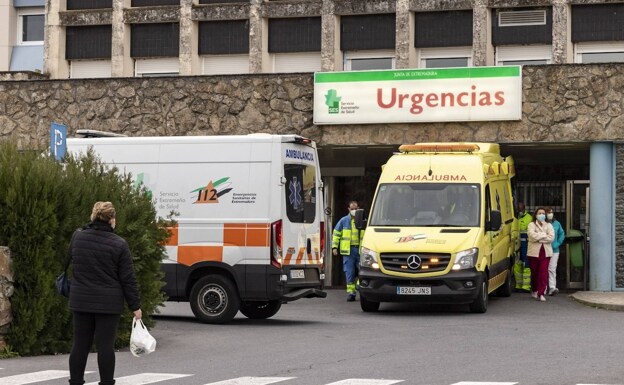 Extremadura vuelve a suspender las visitas de familiares en todos los hospitales