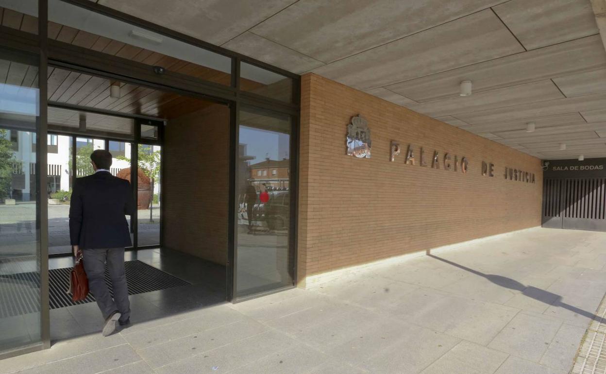 Exterior del Palacio de Justicia de Mérida.