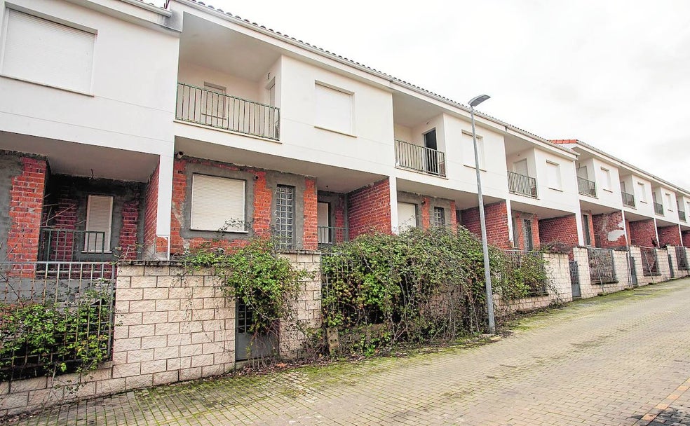 Los edificios fantasma del 'boom' de la construcción en Cáceres Hoy Los edificios fantasma del 'boom' de la construcción en Cáceres Hoy