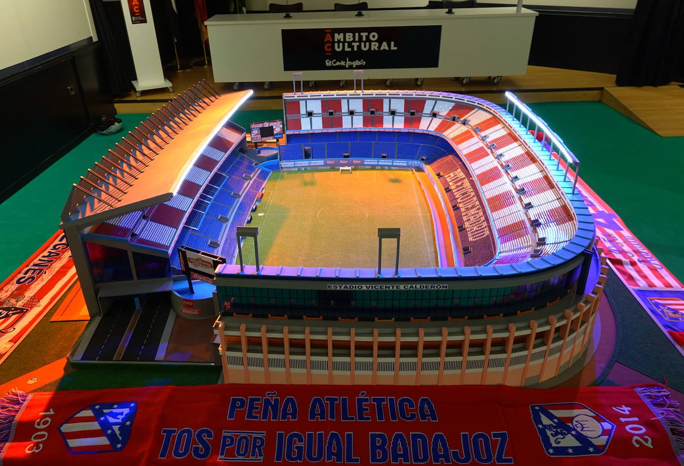 El Vicente Calderón en El Corte Inglés. 