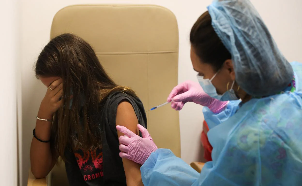 Vacunas covid: Extremadura ya ha vacunado a más de la mitad de los niños de 5 a 11 años