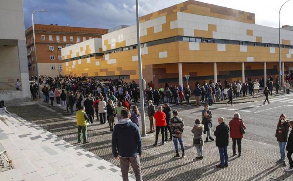 En el centro de salud de Mejostilla se pueden validar por la tarde los test positivos. 