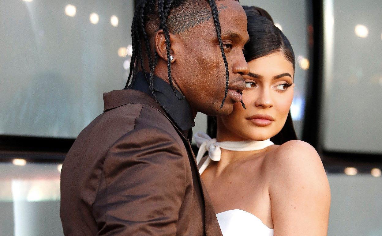 Kylie Jenner y Travis Scott. 