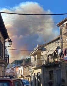 Imagen secundaria 2 - La columan de humo era visible desde cualquier punto del pueblo. 
