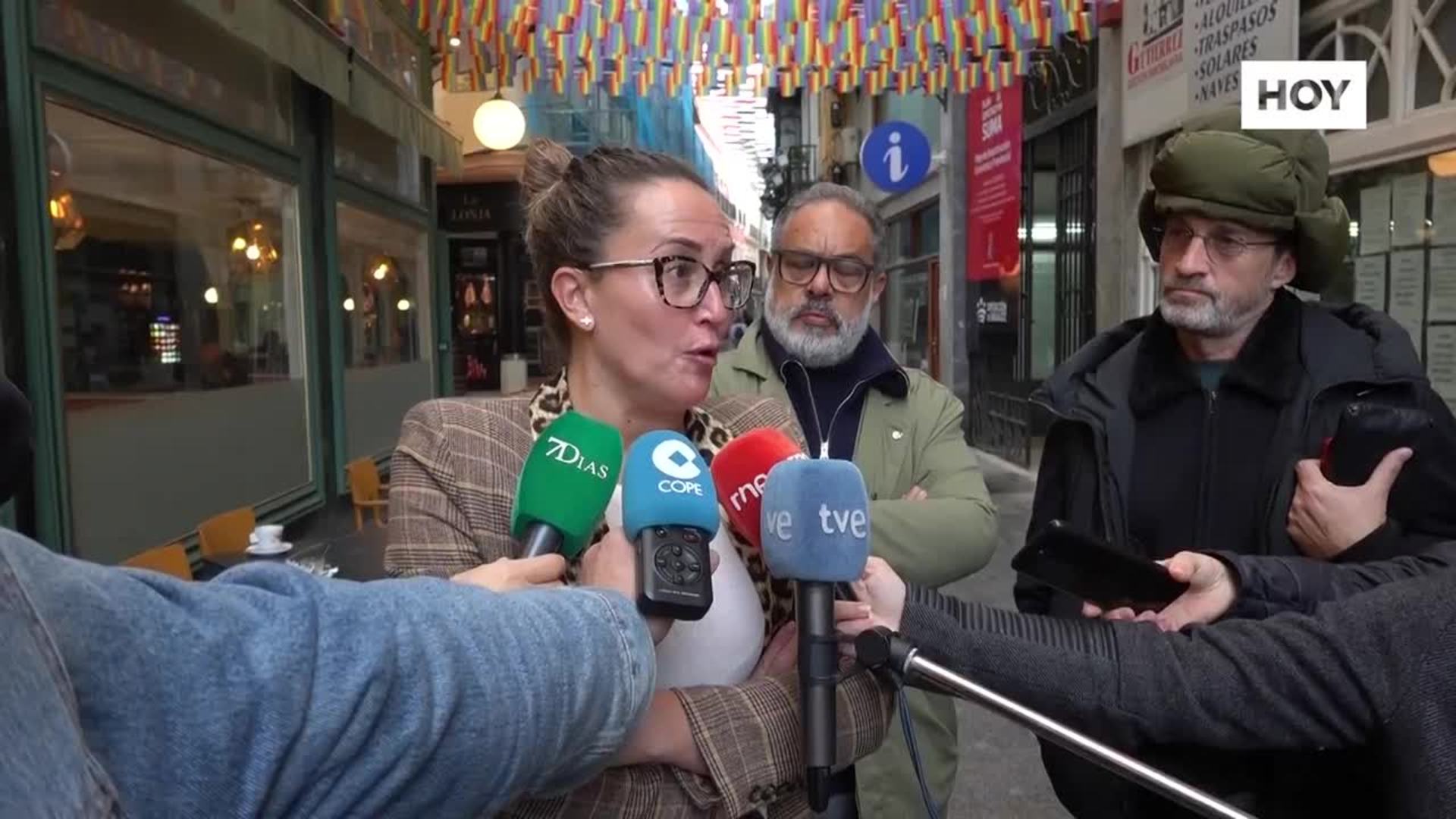 Hosteleros y comerciantes del Casco Antiguo piden que se prohíba el botellón en el Carnaval de Badajoz